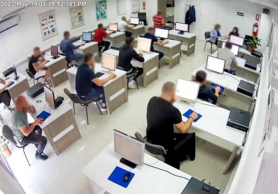 Shqiptarët shoferë 'të dështuar', vetëm 10% e të ritestuarve e morën mbrapsht patentën