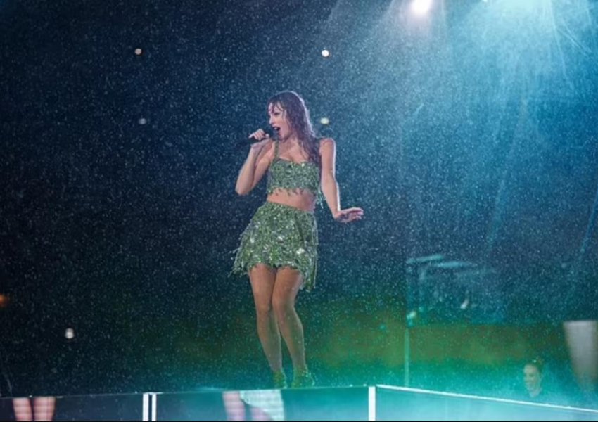 Fansja nxjerr në shitje ujin e shiut të mbledhur në koncertin e Taylor Swift