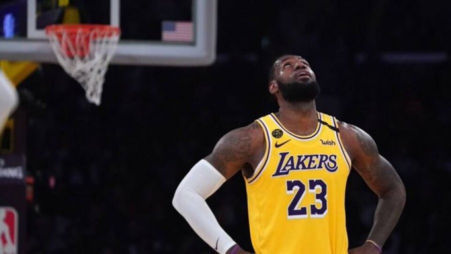 Eliminimi i Lakers thyen zemrën e LeBron: James la të kuptohet për tërheqje, basketbollisti i famshëm nuk do të presë të...