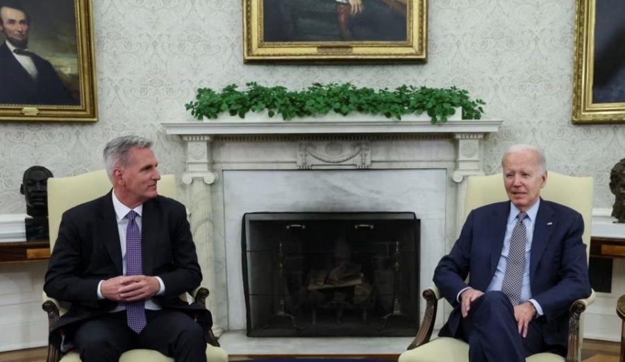 'Marrëveshja për tavanin e borxhit'/ Dështon takimi Biden-McCarthy 