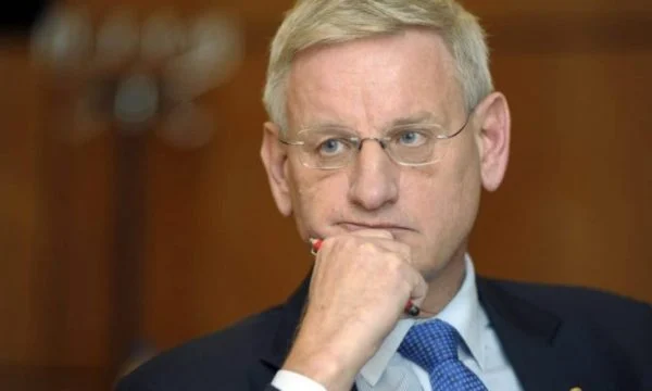 Bildt: Pavarësisht prapavijës, situata Kosovë-Serbi qartazi po përkeqësohet përsëri
