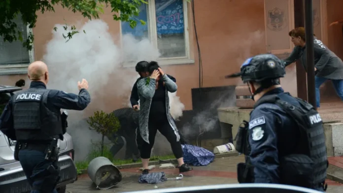 Raportohet se Policia e Kosovës ka hyrë në objektin e komunës së Zveçanit