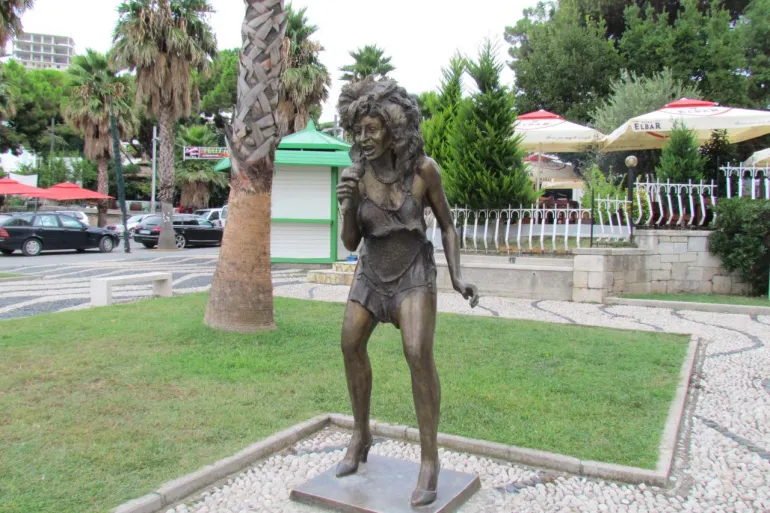 Si u bë Tina Turner një ikonë e pamundur në Shqipëri?
