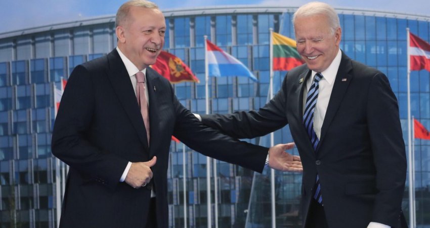 Biden e uron Erdoganin për rizgjedhjen president