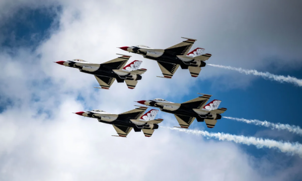 'Thunderbirds' - Hyni brenda njësisë elitare të Forcave Ajrore në Amerikë