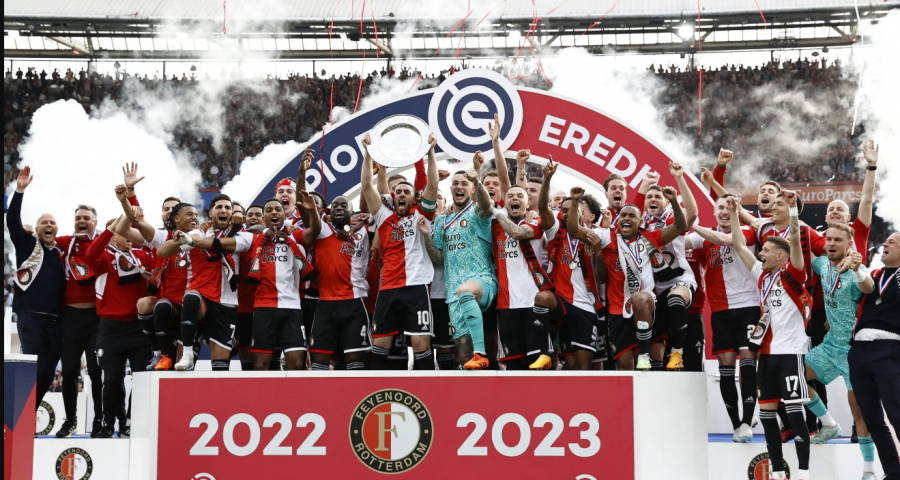 FOTO/ Mbyllet kampionati holandez me Feyenoordin kampion, renditja përfundimtare