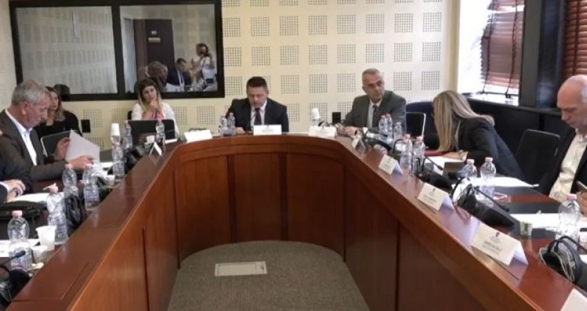 Sot mblidhet Komisioni për Siguri, Sveçla ftohet për raportim