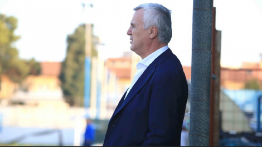 Presidenti i Tiranës mbledh ekipin, fjalimi i Refik Halilit: U dëmtuam, s’dorëzohemi