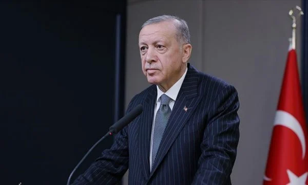 Lira turke pëson rënie të madhe pas fitores së Erdogan