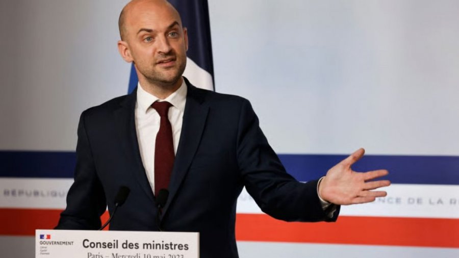 Ministri francez kërcënon ndalimin e Twitter-it nëse nuk zbaton rregullat e BE-së