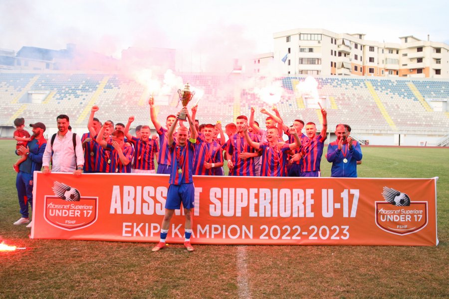 Abissnet Superiore U-17 / Vllaznia siguron titullin kampion për edicionin 2022/2023