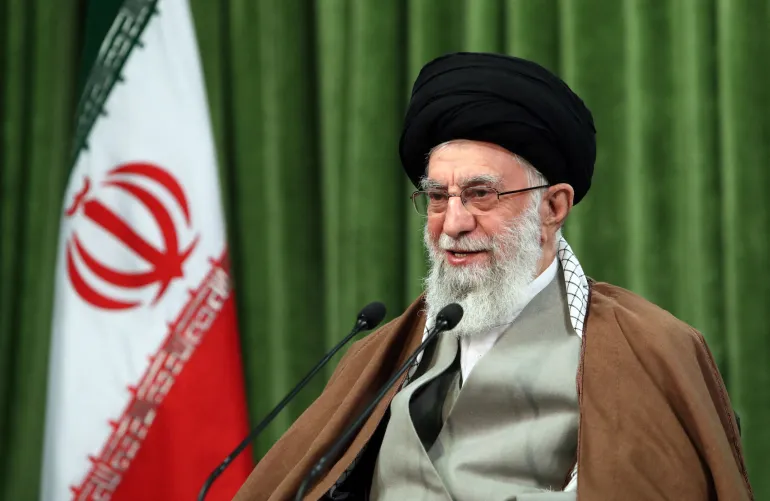 Udhëheqësi i Iranit u bën thirrje kombeve myslimane të ndërpresin eksportet në Izrael