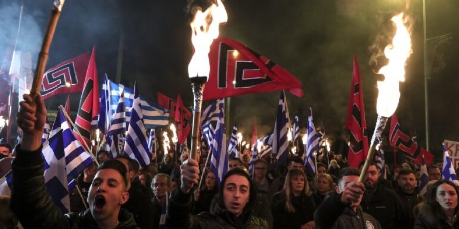Do të merrnin pjesë në një tubim të ekstremit të djathtë, arrestohen në aeroportin e Athinës 21 neonazistë italianë