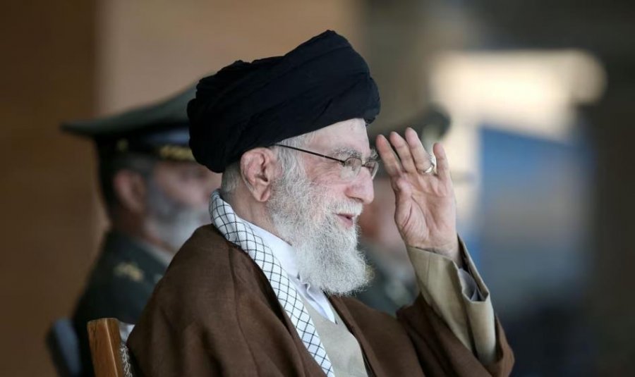 Udhëheqësi suprem i Iranit nxit shtetet myslimane të bojkotojnë Izraelin