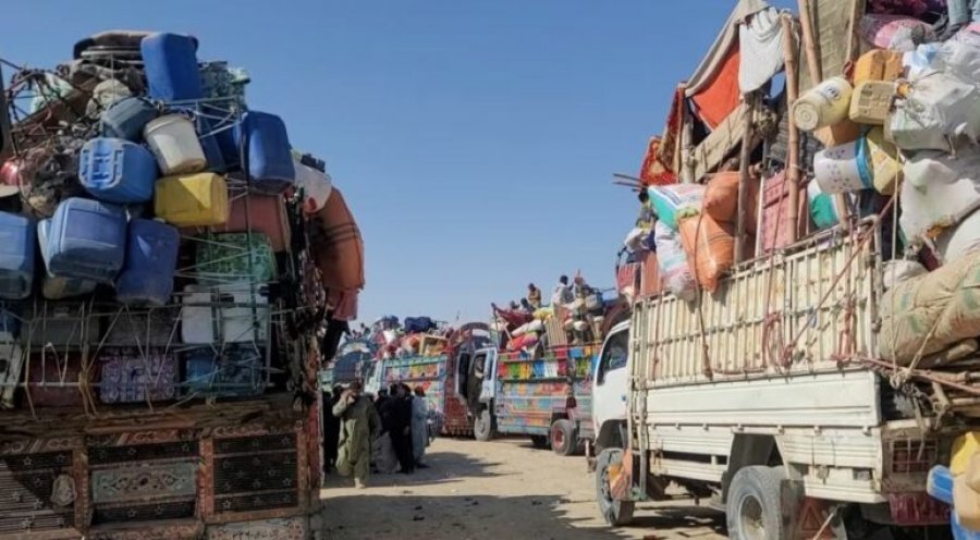 Pse po i dëbon Pakistani qindra mijëra afganë?