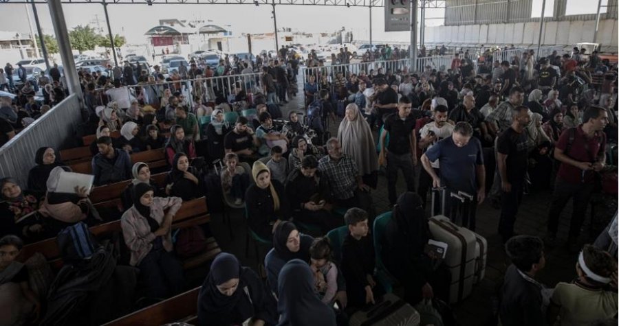 Egjipti do të ndihmojë mijëra shtetas të huaj të largohen nga Rripi i Gazës