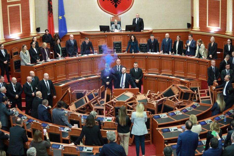 Dumani çon SPAK në Kuvend për të intimiduar opozitën: Mos kërkoni hetim për Ramën