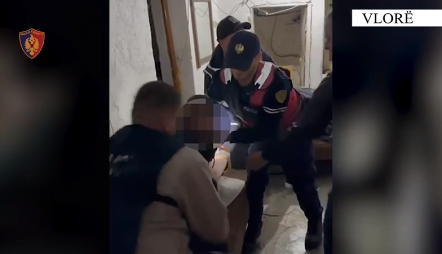 Kallashnikov, pushkë e municion luftarak, policia i shkon në banesë 50-vjeçarit në Vlorë dhe e arreston