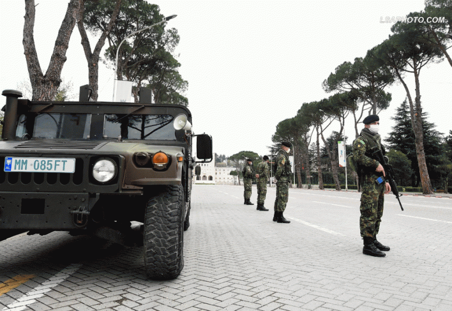 BIRN: Kohë lufte, Shqipëria hap thesin për blerje armatimesh
