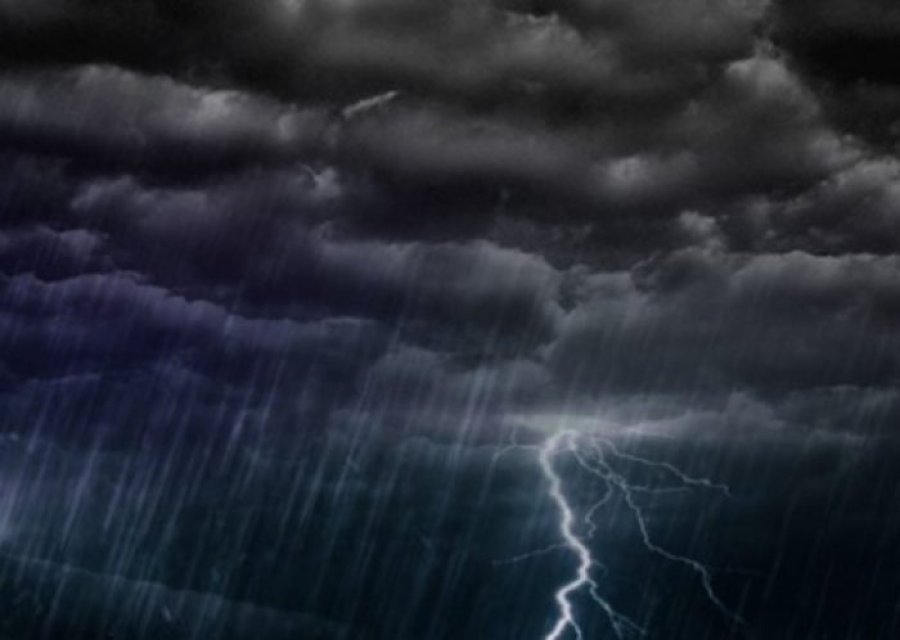 Rrezikojnë banesat në Kolonjë, shkak rreshjet e shiut