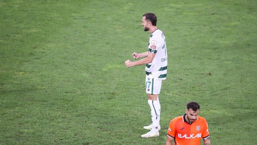Cikalleshi e bën dramë në limite, shpëton Konyaspor nga humbja