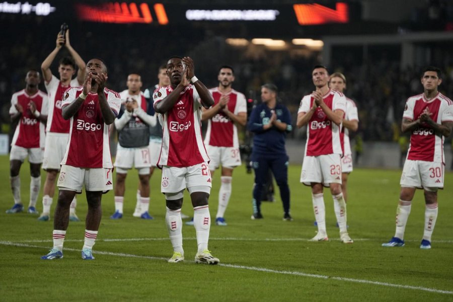 Ajax bën 'poker' ndaj Heerenveen dhe merr fitoren e dytë radhazi