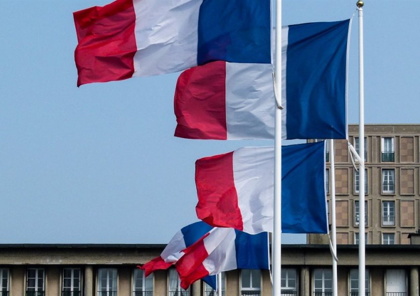 Franca do të votojë pozitivisht