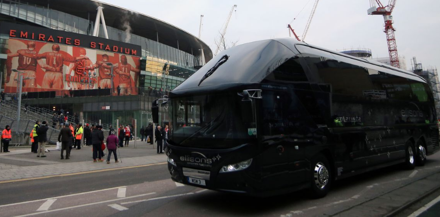 Anulohet ndeshja e Arsenalit, shoferi i autobusit ngatërroi rrugën