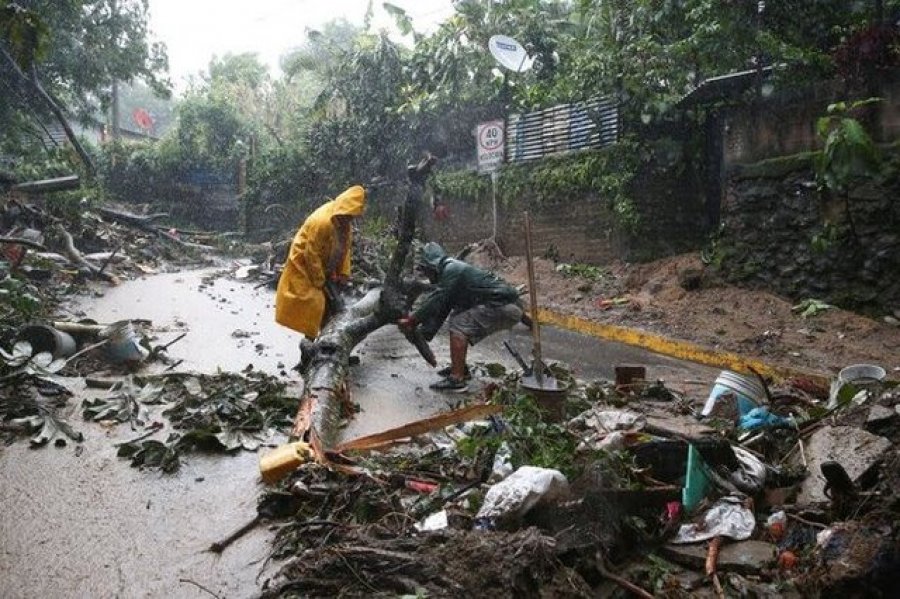 Stuhia e fortë godet Brazilin, të paktën 6 persona kanë humbur jetën