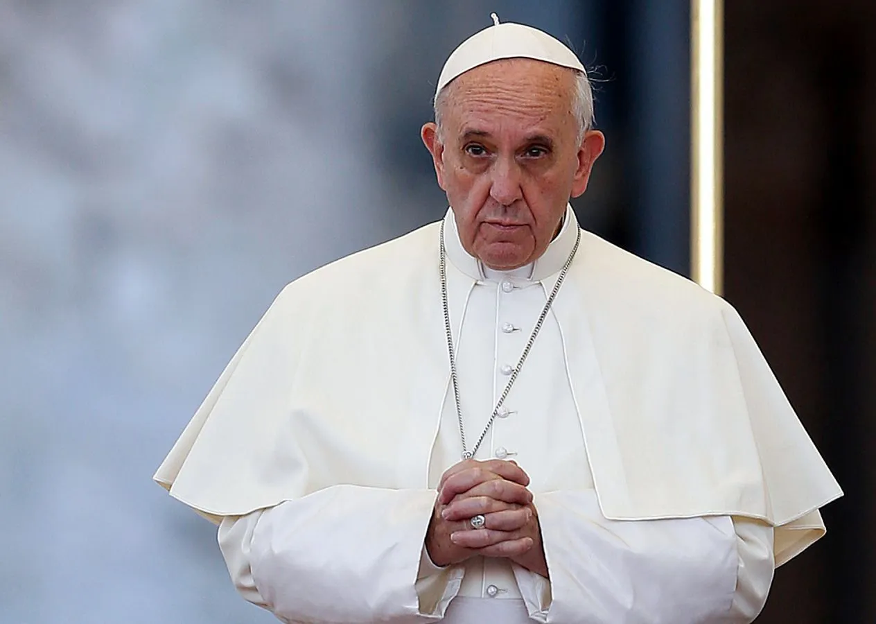 Dëshmitarë në dasmë dhe kumbarë, Vatikani hap dyert për homoseksualët dhe transgjinorët