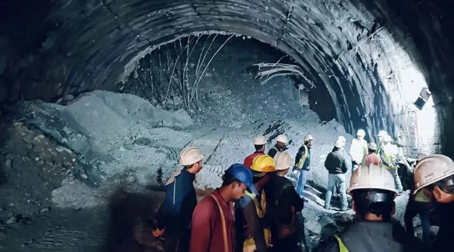 Shembet tuneli, 40 punëtorë të bllokuar prej së dielës