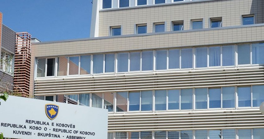 Punëtoret teknike të Kuvendit, pas 3 muajsh grevë, zëvendësohen pa paralajmërim