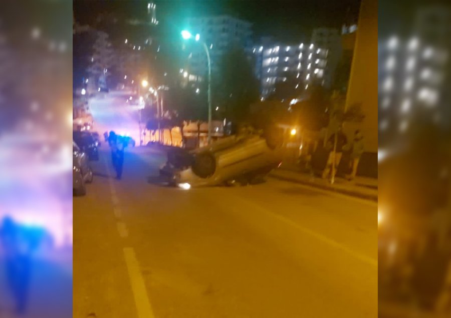 Aksidentohet punonjësi i policisë në Sarandë, makina përmbyset në mes të rrugës