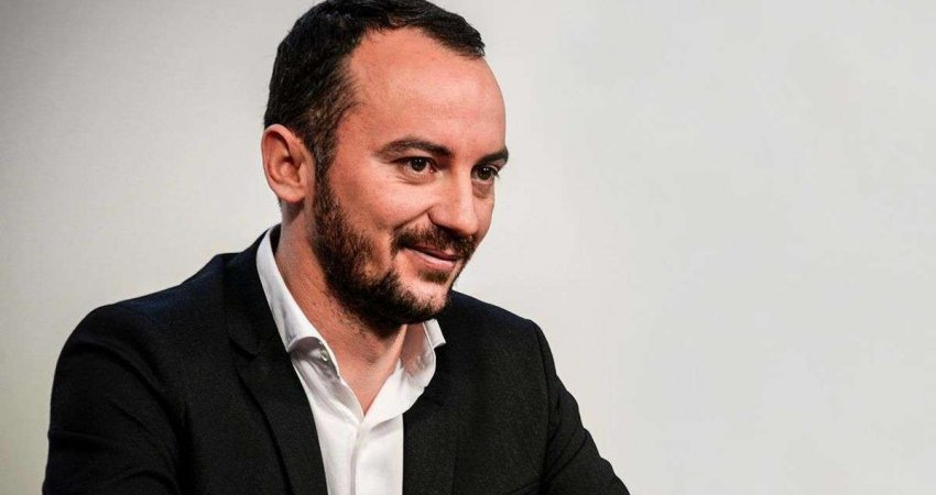 Molliqaj: Kurti don me mbajtë pushtetin veç vetë, me mujtë i blen nja 7 deputetë
