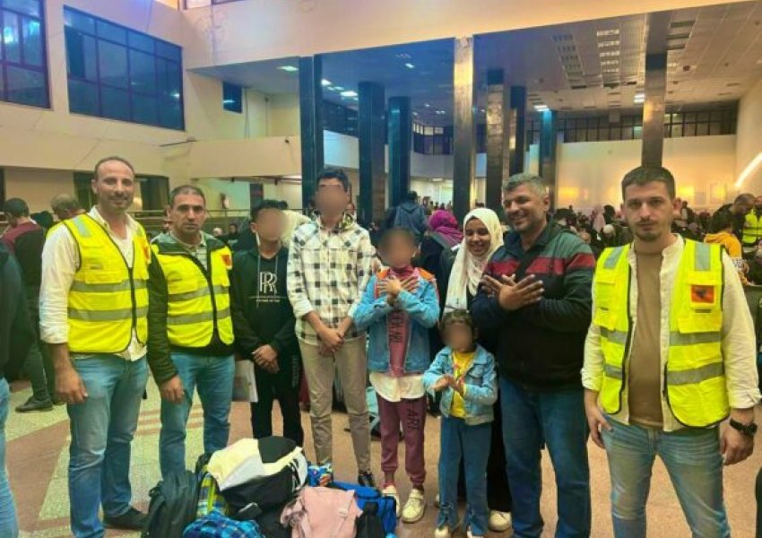Riatdhesohet familja shqiptare nga Gaza, ministria e Jashtme: Operacioni u krye me sukses falë…