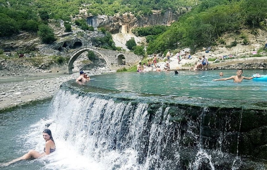 The Guardian i rendit ujërat termale të Shqipërisë ndër nëntë vendet më të mira për t'u çlodhur