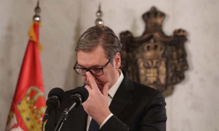 Vuçiq pas kërkesës së Interpol-it: Do të jemi me serbët para dhe pas Banjskës