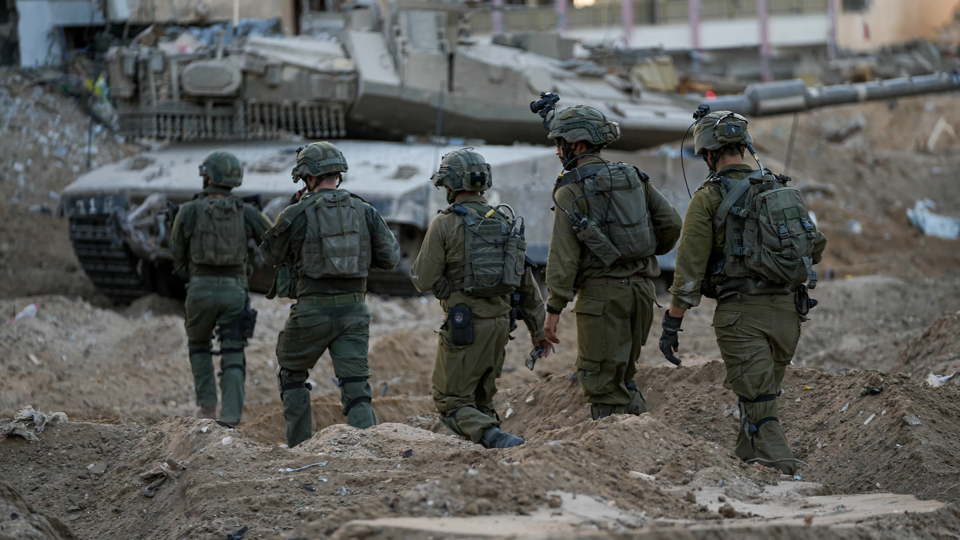 Luftime intensive në Gaza, shpresa për një marrëveshje për lirimin e disa izraelitëve peng