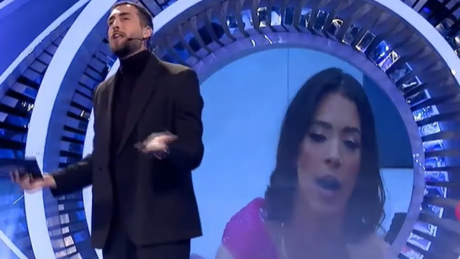 'Mos ma luaj moralisten', Alaudin Hamiti i reagon ashpër Shqipes gjatë spektaklit