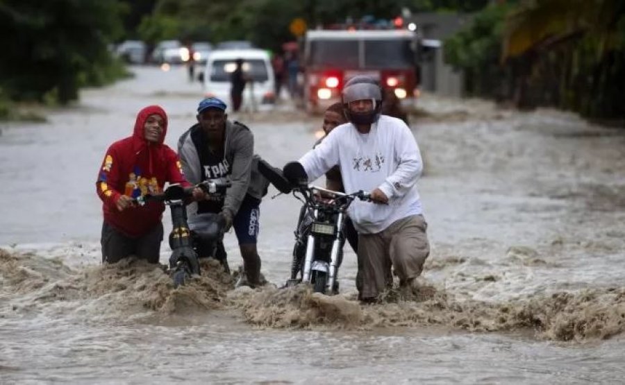 Stuhia në Republikën Domenikane, raportohet për të paktën 21 viktima