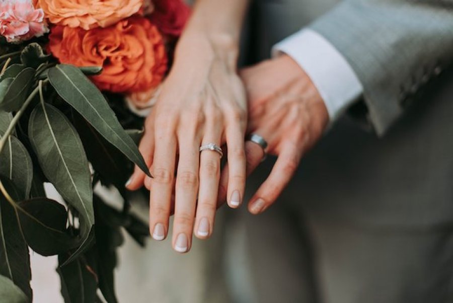 Ja pse një unazë e lirë ndikon në martesë më të gjatë