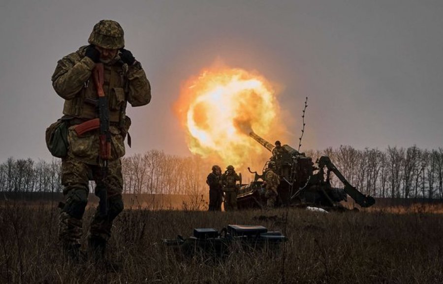 Forcat ruse godasin infrastrukturën civile në rajonet jugore të Ukrainës