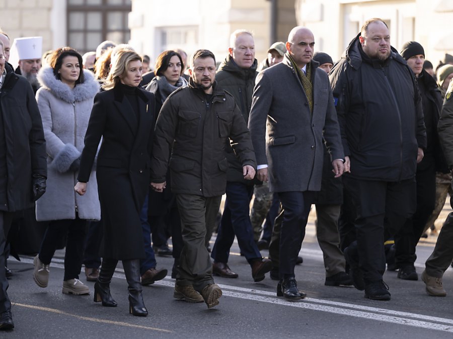 Presidenti zviceran vizitë të papritur në Kiev