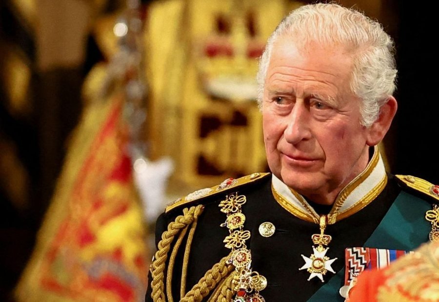 Mbreti Charles III akuzohet për ‘shfrytëzim të parave të të vdekurve’