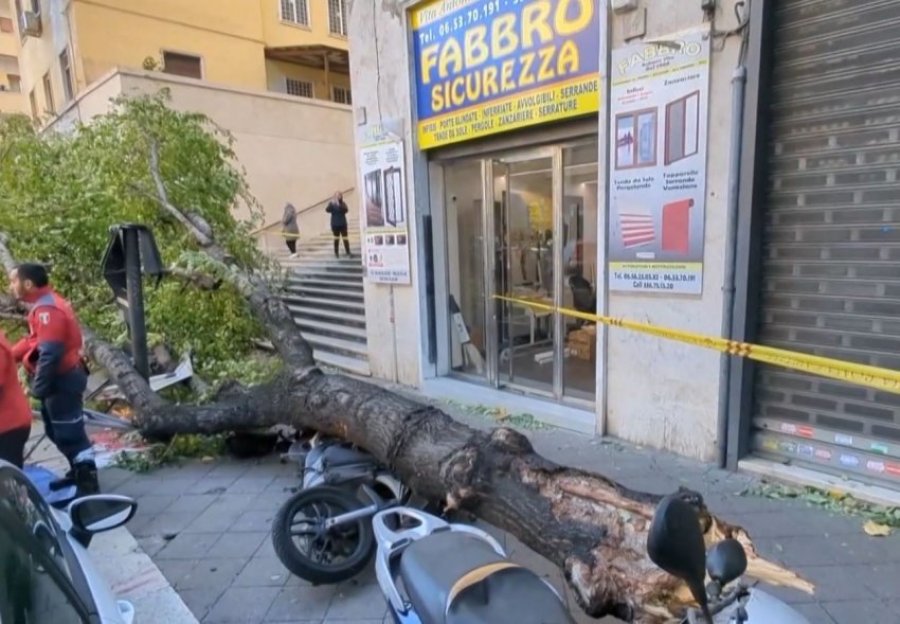 Moti i keq përfshin Europën, 1 viktimë dhe 6 të plagosur në Itali