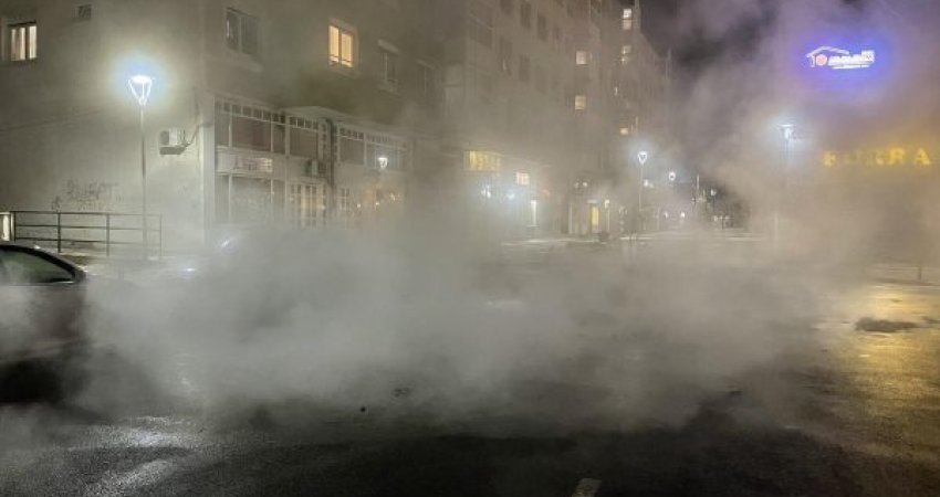 Përfshihet nga flakët një pjesë e parkut ‘Taukbashqe’ në Prishtinë, zjarrfikësit në vendin e ngjarjes