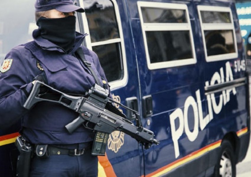 Kultivuan mbi 13 mijë bimë marijuanë, arrestohen 27 shqiptarë në Spanjë