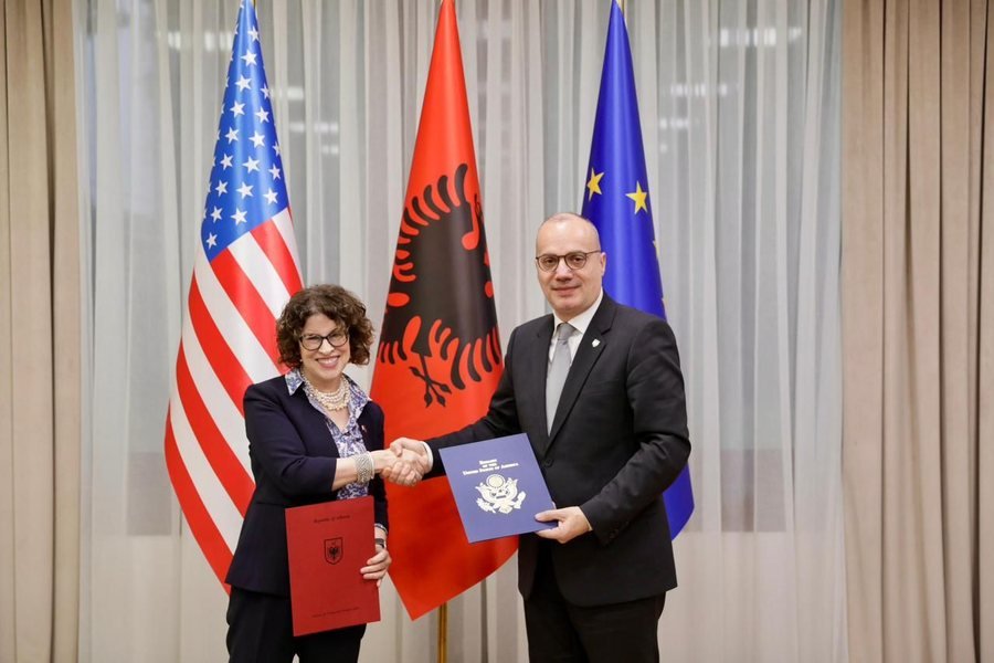 Lehtësohet lëvizja e shqiptarëve drejt Amerikës