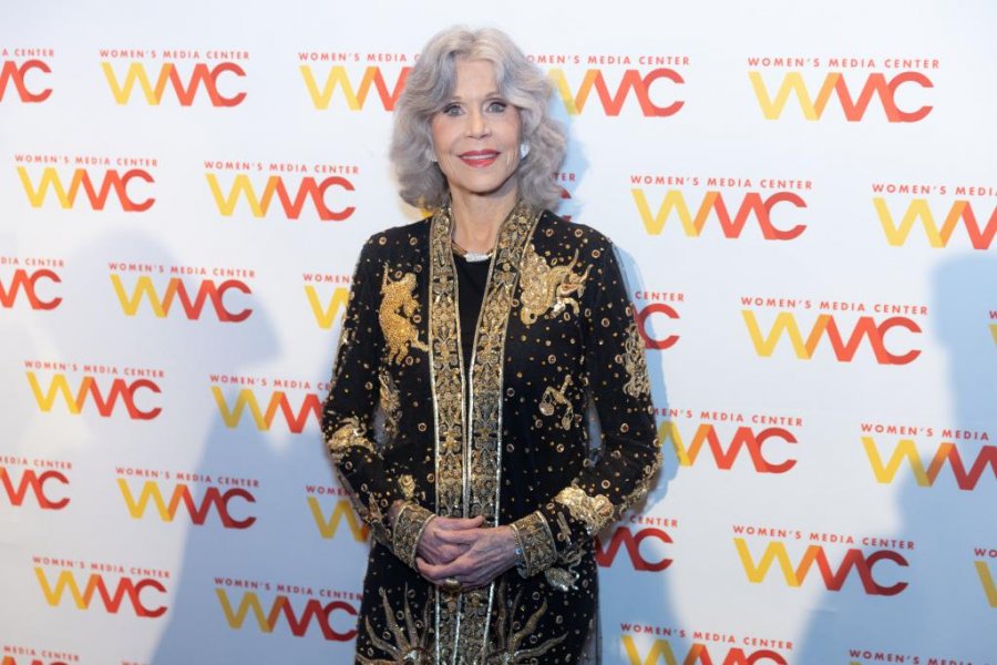 Pse e 'turpshmja 'Jane Fonda, 85 vjeçe, do të dalë vetëm me një 'të dashur' 20-vjeçar