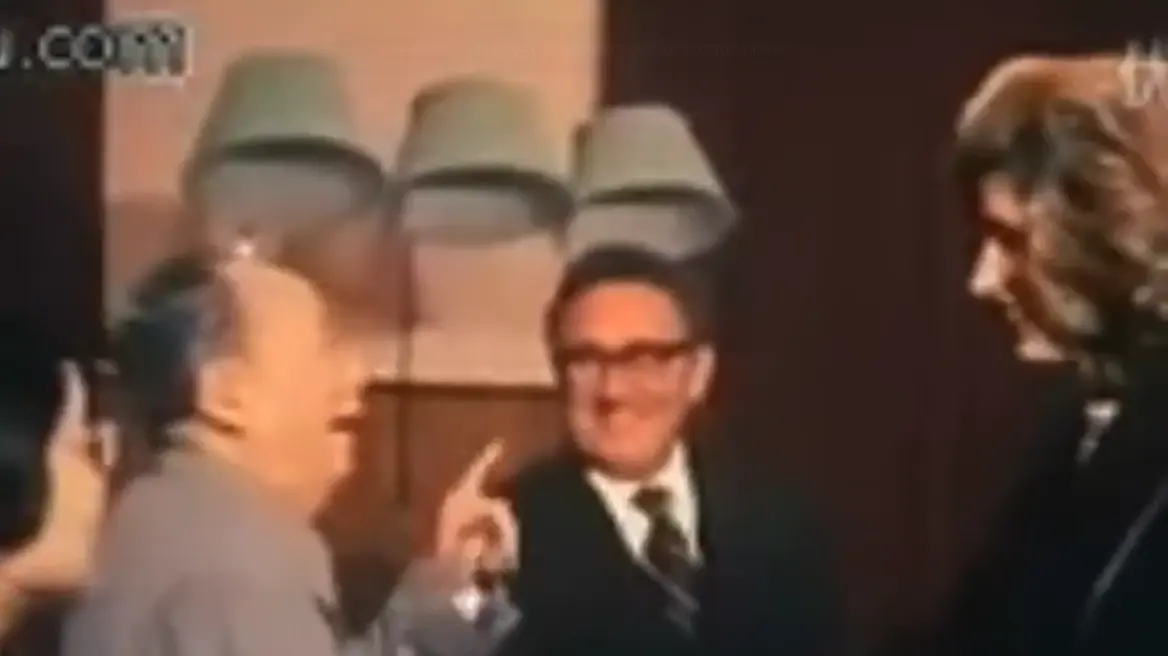 VIDEO/ Kur Mao Ce Dunin habitet me gjatësinë e bashkëshortes të Henry Kissinger